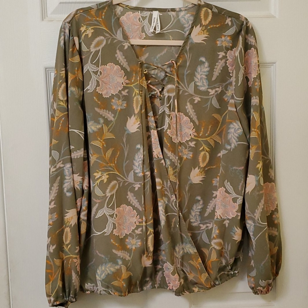 Luve 4 Truth Blouse